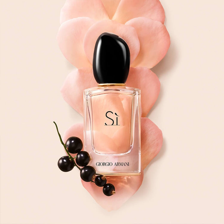 Buy Giorgio Armani Si Eau De Parfum For Women only at Perfume24x7.com